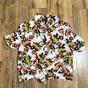 Cropped topshop floral button up top